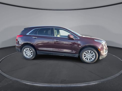 Used 2018 Cadillac XT5 AWD image 9