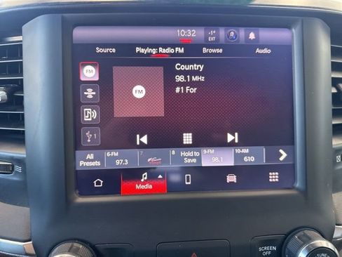 Used 2024 RAM 2500 Big Horn w/ Bed Utility Group image 18