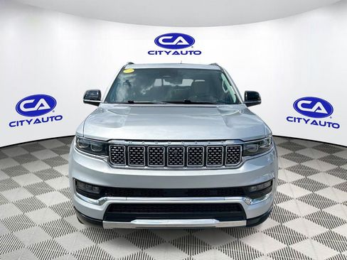 Used 2023 Jeep Grand Wagoneer 4WD image 10