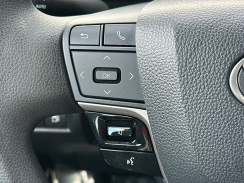 Certified 2025 Toyota Camry LE image 28