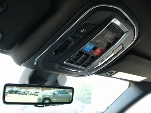 Used 2024 Jeep Grand Cherokee Trailhawk w/ Luxury Tech Group III AWD/4WD image 19