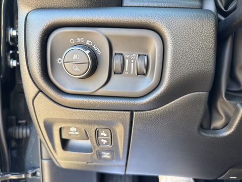 New 2026 RAM 1500 Big Horn AWD/4WD image 23