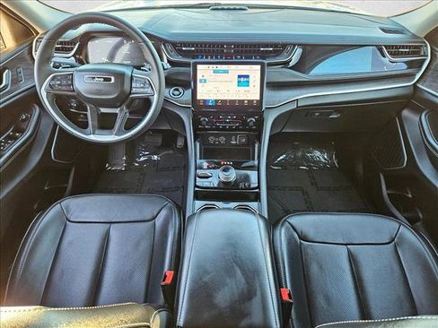 Used 2022 Jeep Grand Cherokee Limited 4xe w/ Luxury Tech Group II image 16