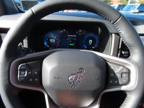 New 2025 Ford Bronco Big Bend image 9