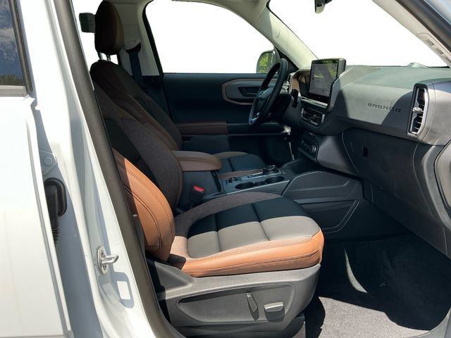 Used 2026 Ford Bronco Sport Outer Banks w/ Outer Banks Tech Package+ AWD/4WD image 17