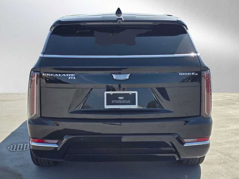 Used 2026 Cadillac Escalade IQ Luxury 1 AWD/4WD image 4