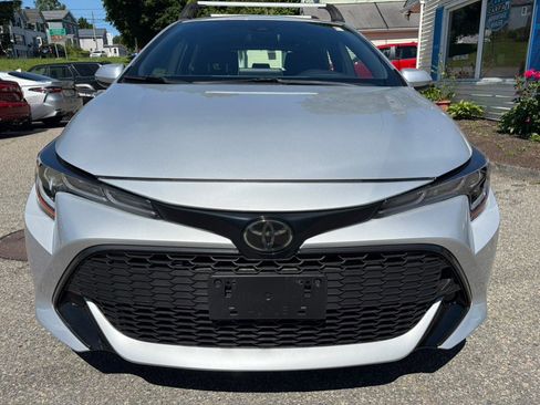 Used 2019 Toyota Corolla SE FWD image 3