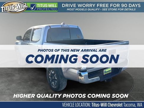 Used 2021 Toyota Tacoma TRD Off-Road AWD/4WD image 4