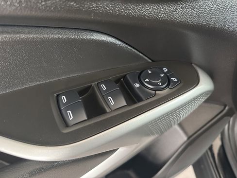 Used 2024 Chevrolet Trax LS FWD image 14