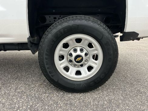 Used 2018 Chevrolet Silverado 2500 LT image 33
