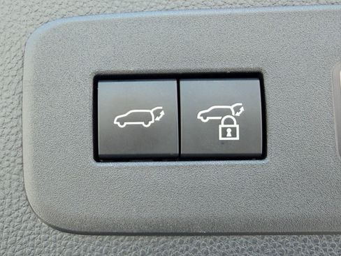 Used 2024 Lexus GX 550 AWD/4WD image 17