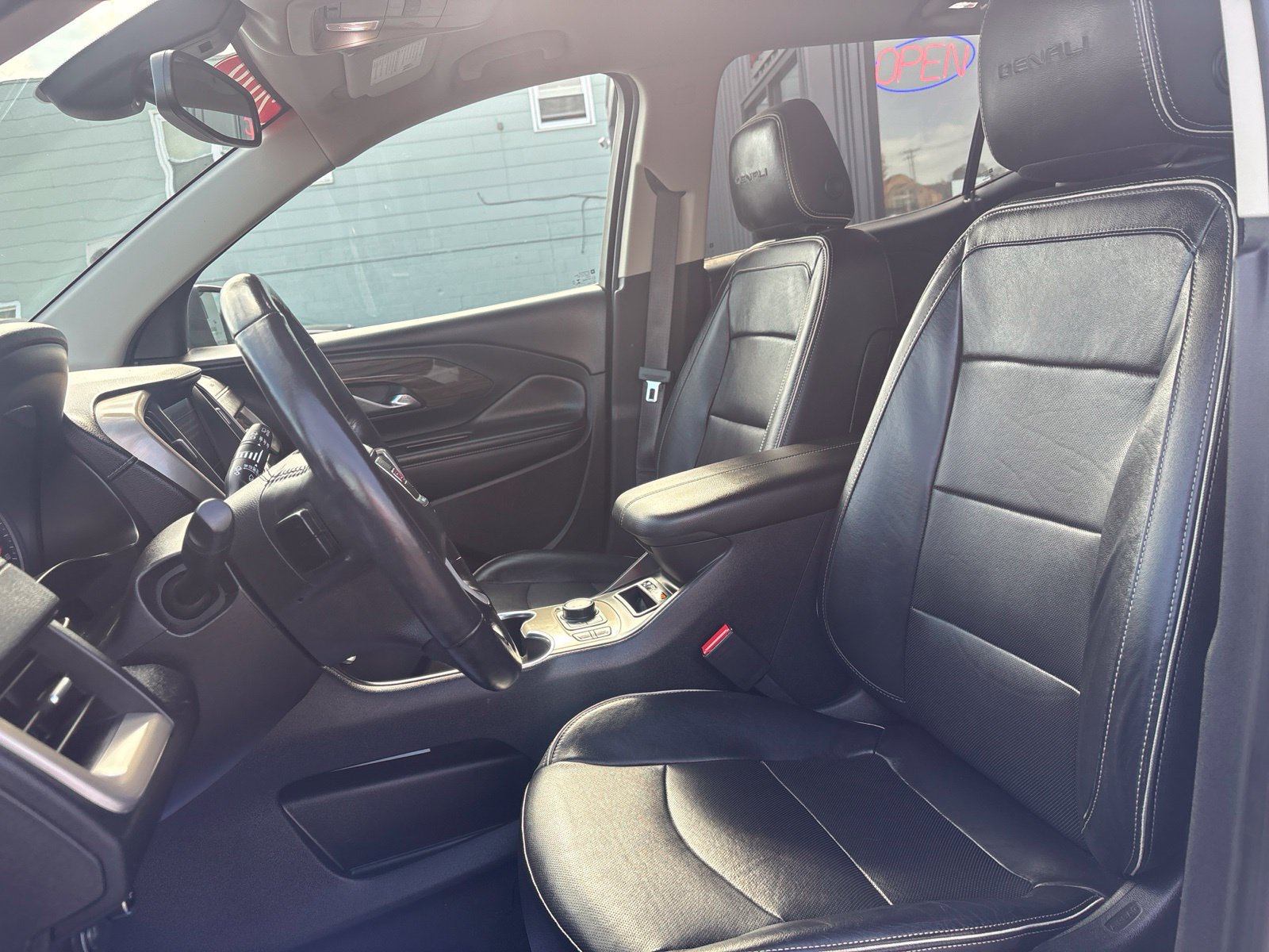 Used 2019 GMC Terrain Denali w/ Driver Alert Package II FWD image 11