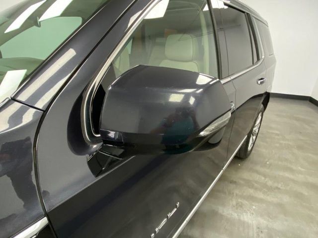 Used 2023 GMC Yukon Denali AWD/4WD image 13