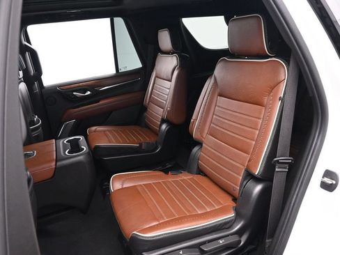Used 2023 GMC Yukon Denali Ultimate AWD/4WD image 16
