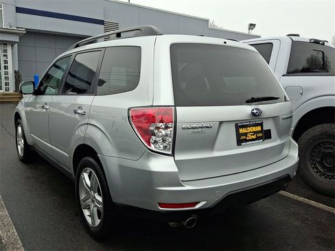 Used 2009 Subaru Forester 2.5X Limited image 4
