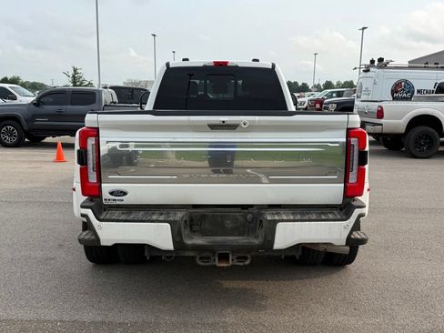 Used 2024 Ford F350 Platinum w/ FX4 Off-Road Package AWD/4WD image 19