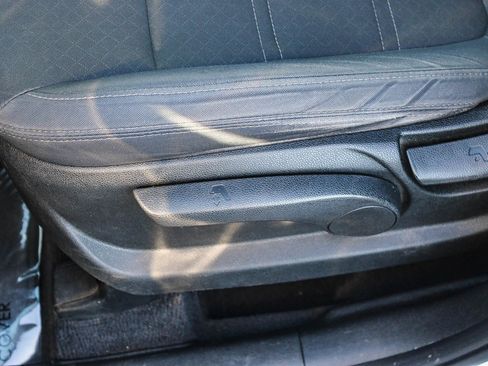 Used 2017 Kia Sorento LX image 22