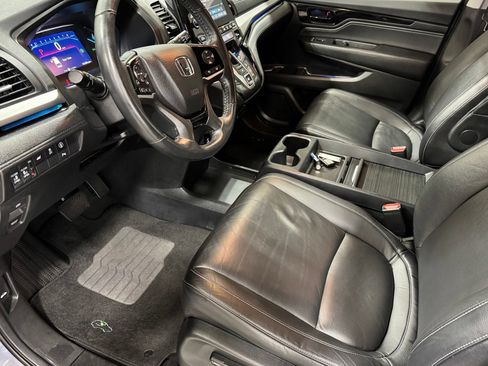 Used 2023 Honda Odyssey Touring image 16