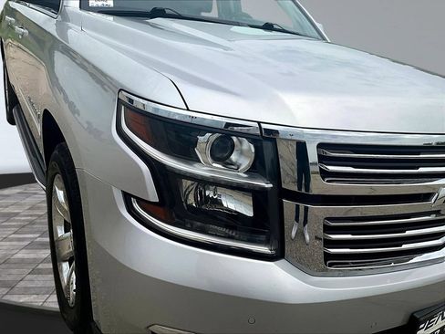 Used 2016 Chevrolet Suburban LTZ AWD/4WD image 34