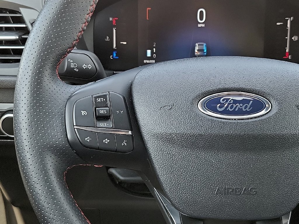 Used 2025 Ford Escape ST-Line AWD/4WD image 23