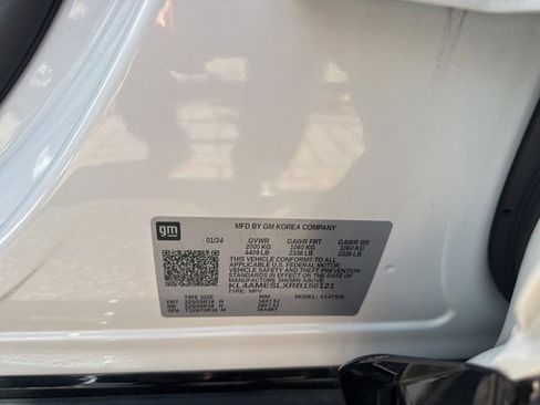 Used 2024 Buick Encore GX Sport Touring image 9