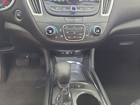 Used 2025 Chevrolet Malibu LT FWD image 21