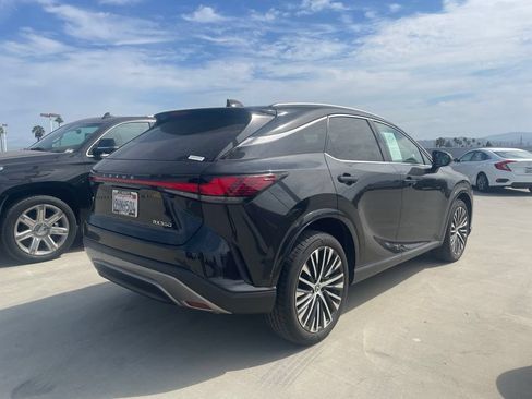 Used 2023 Lexus RX 350 Premium Plus w/ Cold Area Package FWD image 2