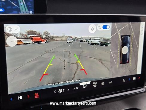 New 2026 Ford Expedition Active image 16