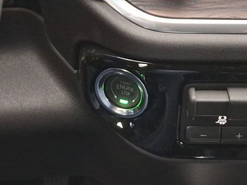 New 2026 GMC Sierra 2500 SLT w/ SLT Premium Package image 22