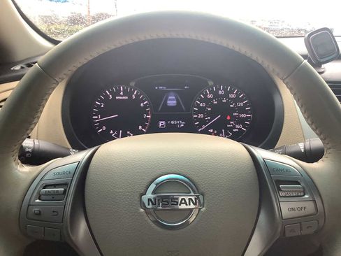 Used 2014 Nissan Altima 2.5 SV image 16