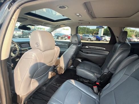 Used 2018 Buick Enclave Premium w/ Trailering Package AWD/4WD image 28