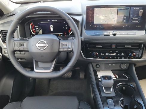 New 2026 Nissan Rogue Platinum w/ Platinum Premium Package image 8