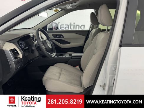 Used 2024 Nissan Rogue SV image 13