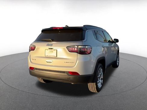 Used 2025 Jeep Compass Limited image 14