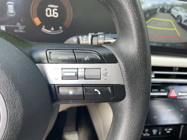 Used 2025 Hyundai Tucson SEL FWD image 31