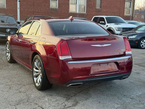 Used 2019 Chrysler 300 Limited image 5
