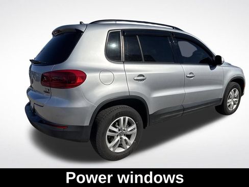 Used 2017 Volkswagen Tiguan S AWD/4WD image 6