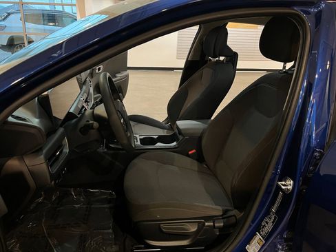 Used 2025 Kia K4 LXS image 25