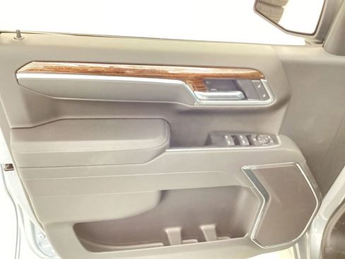 New 2026 GMC Sierra 1500 Elevation image 23