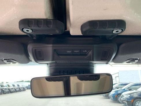 New 2025 Jeep Gladiator Mojave w/ Technology Group image 20