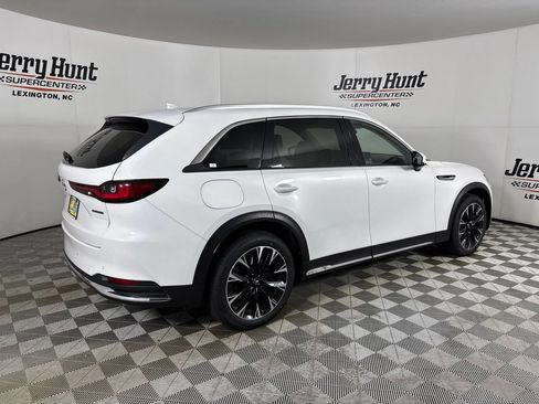 Used 2024 MAZDA CX-90 Plug-In Hybrid w/ Premium Plus AWD/4WD image 4