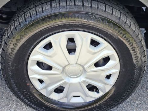 Used 2024 Ford Transit 350 XLT RWD image 10