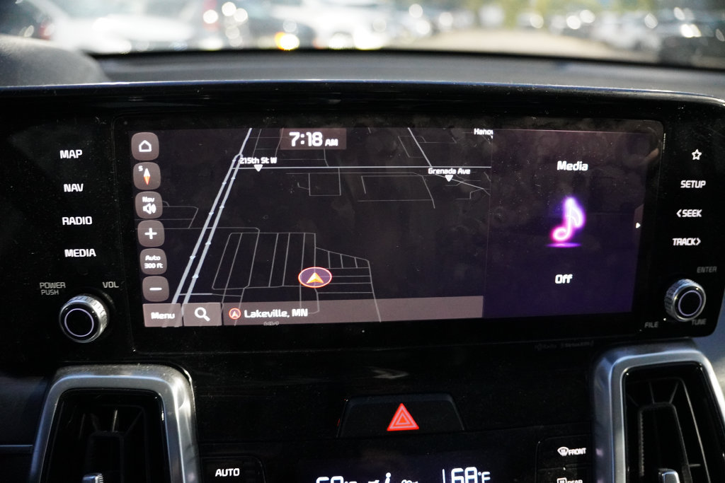 Certified 2023 Kia Sorento SX FWD image 7