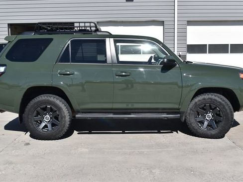 Used 2021 Toyota 4Runner Trail Special Edition AWD/4WD image 4
