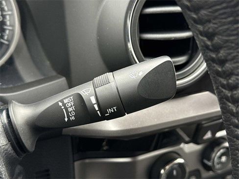 Used 2018 Toyota Tacoma SR5 image 25