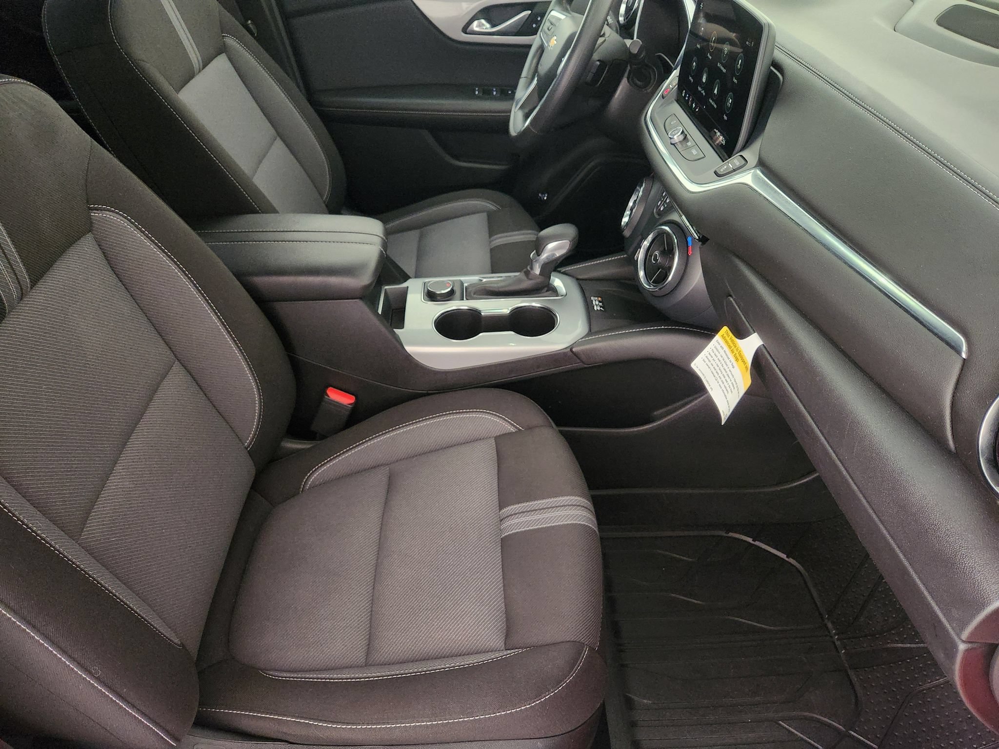 Used 2023 Chevrolet Blazer LT w/ Convenience Package FWD image 13