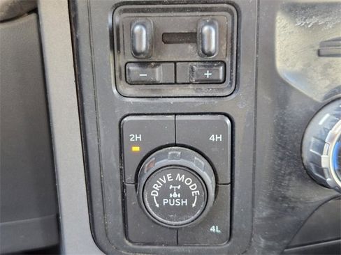 Certified 2022 Ford F150 XLT w/ Equipment Group 302A High image 26