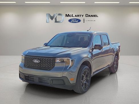 New 2026 Ford Maverick Lariat w/ Black Appearance Package AWD/4WD image 2