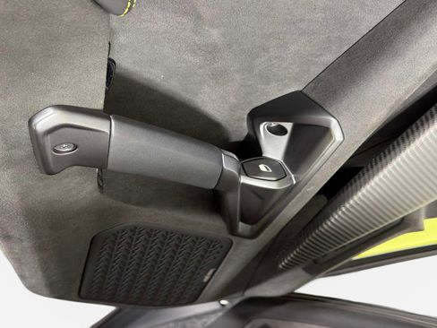 Used 2026 Lamborghini Revuelto AWD/4WD image 30