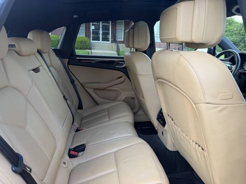 Used 2017 Porsche Macan S AWD/4WD image 17